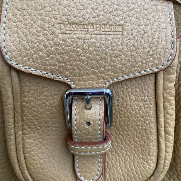 Dooney & bourke purse - Picture 6 of 10